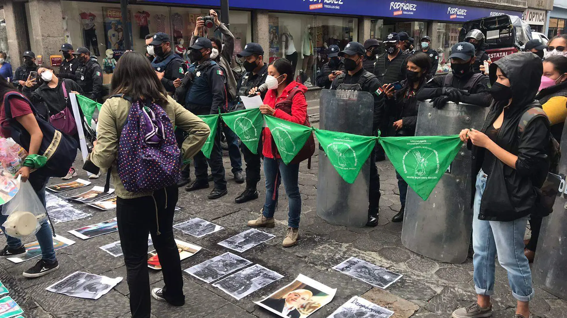 MANIFESTACION FEMINISTA CONGRESO DE PUEBLA